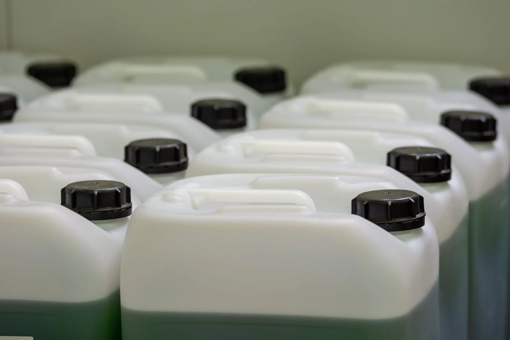 Several chemistry canisters AdobeStock 233358131 scaled